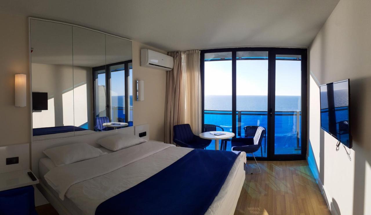 Only Front Sea View, No Side View, Wonderful Panorama, High Floor, Location Guarantee Aparthotel Batumi Bagian luar foto
